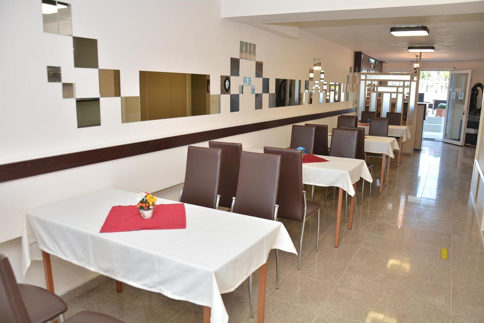 Hotel Paris Paralía エクステリア 写真