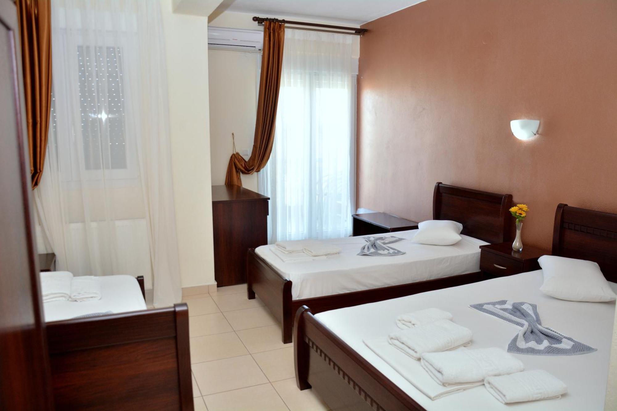Hotel Paris Paralía エクステリア 写真