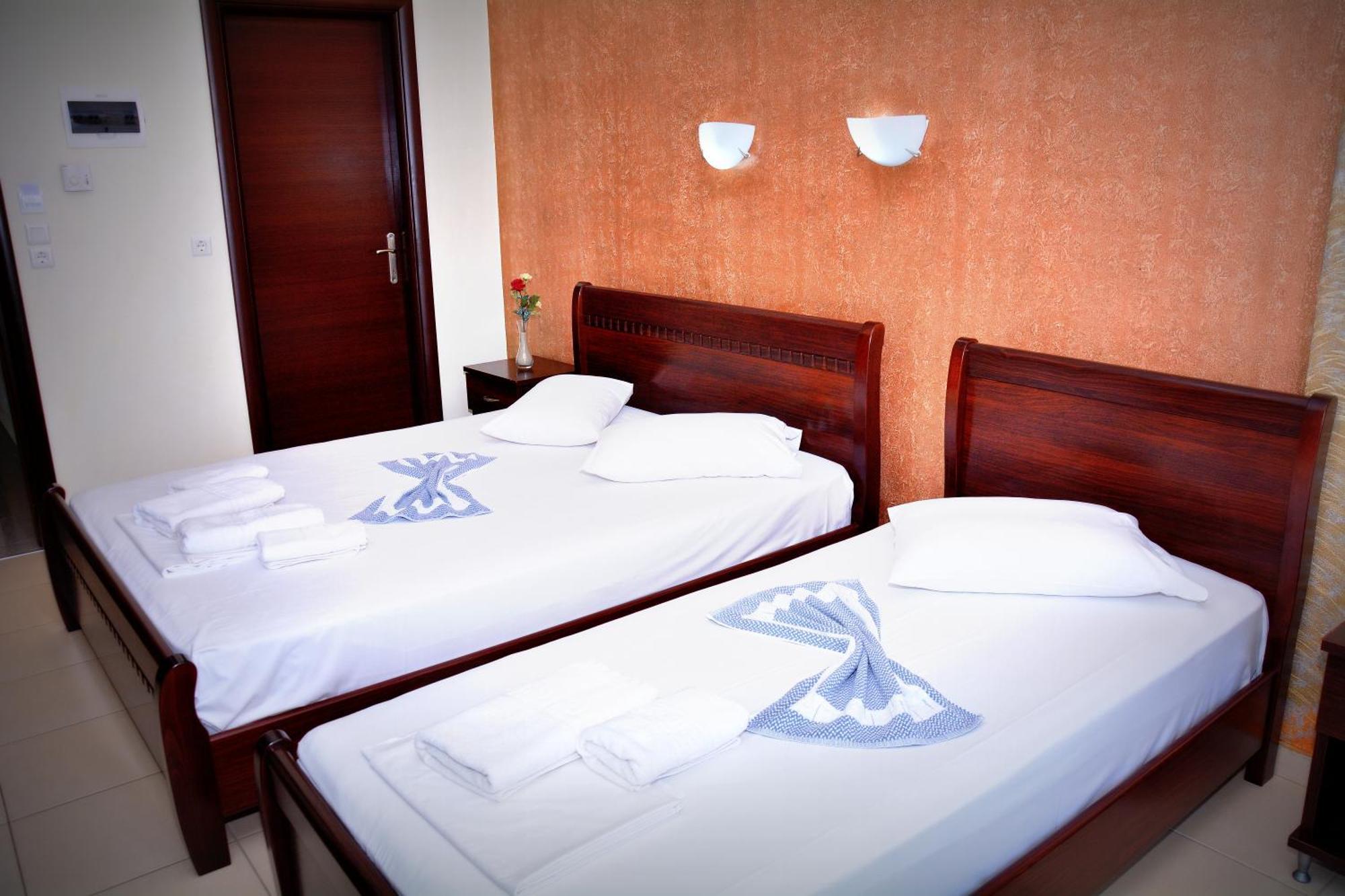 Hotel Paris Paralía エクステリア 写真