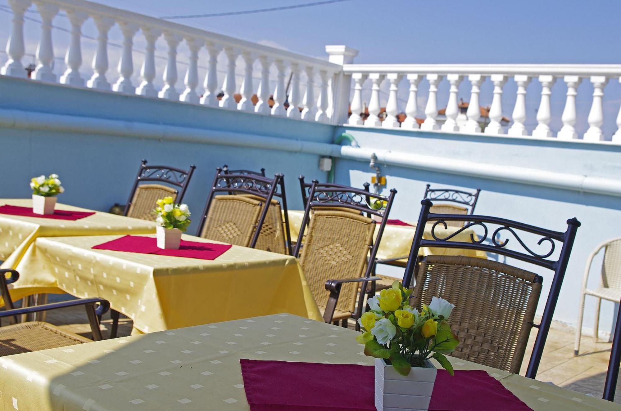 Hotel Paris Paralía エクステリア 写真